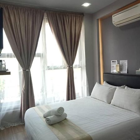 Sunset Villa Inn Pantai Cenang  Kültér fotó